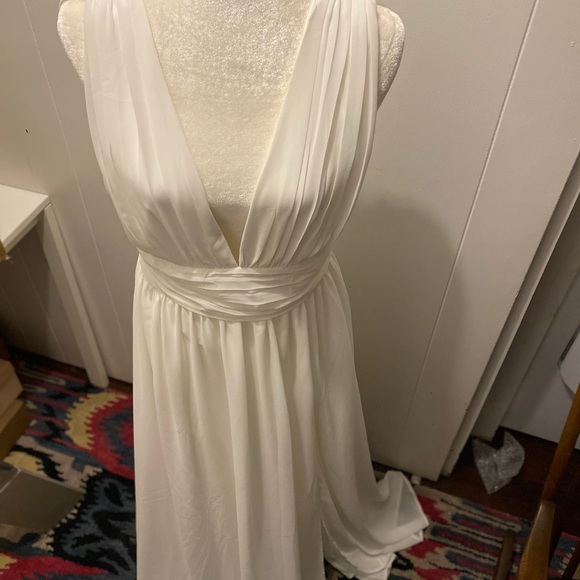 Beautiful Grecian Goddess Dress - Picture 12 of 12